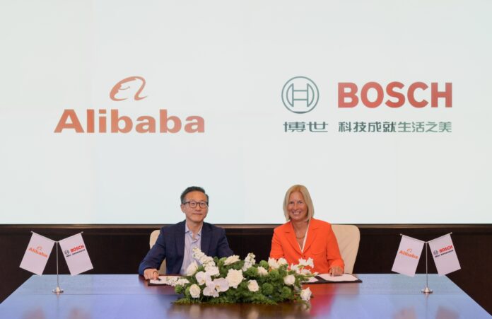 （Left: Joe Tsai, Chairman of Alibaba Group, Right: Dr. Tanja Rückert, member of the Bosch board of management and Chief Digital Officer of Robert Bosch GmbH） Bosch and Alibaba Group Deepen Strategic Partnership to Advance AI-powered Digital Innovation